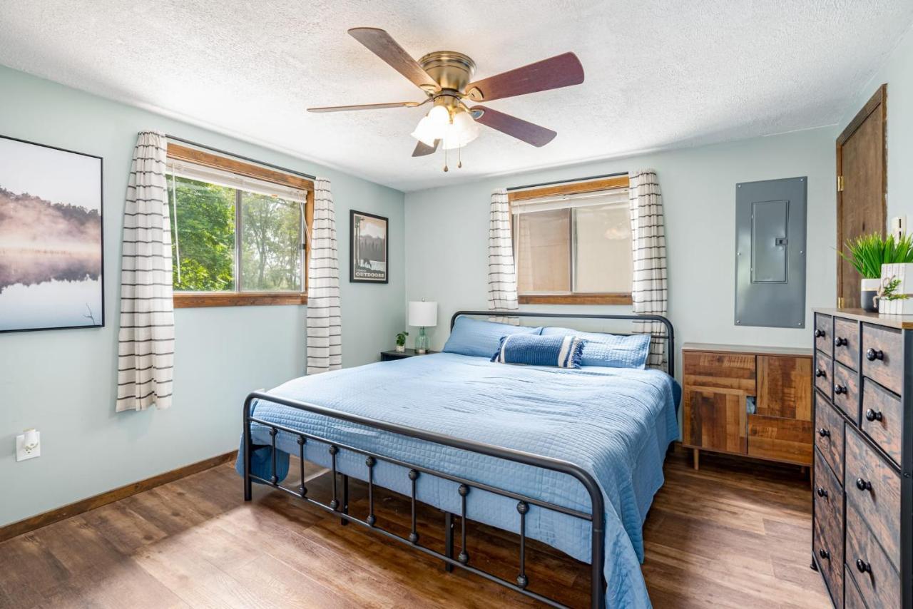 Quaint Loft Cabin W Hot Tub, Firepit, Deck & Grill Hedgesville Exteriér fotografie