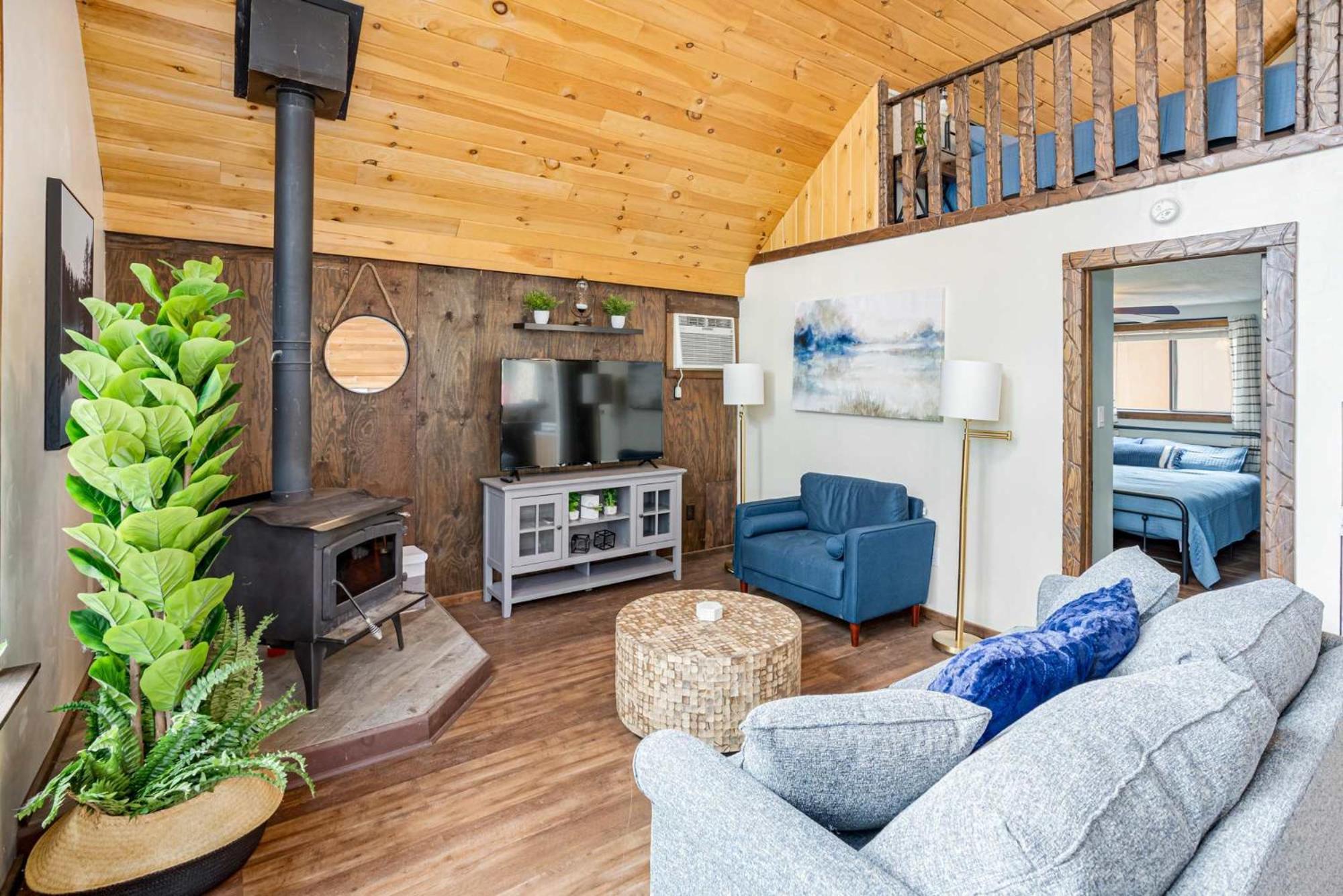 Quaint Loft Cabin W Hot Tub, Firepit, Deck & Grill Hedgesville Exteriér fotografie